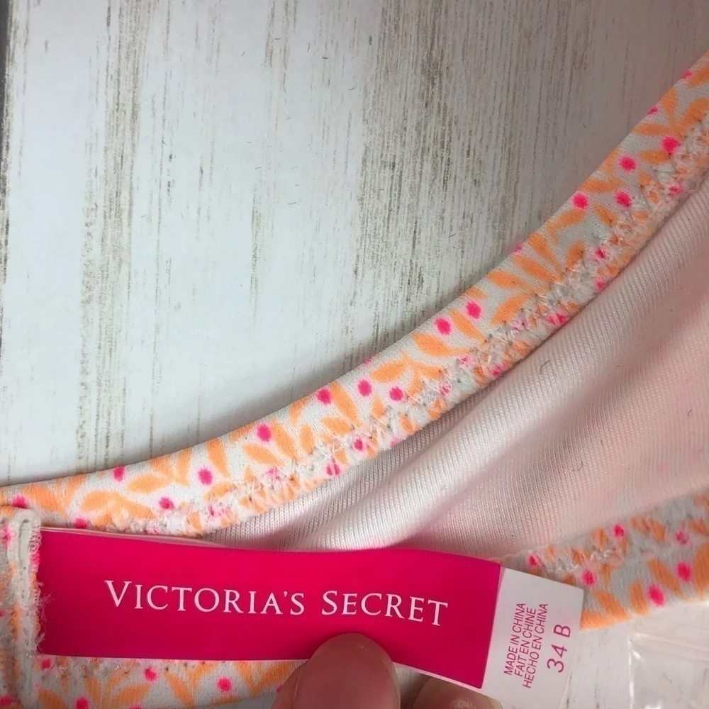 Victoria Secret Bandeau Bikini top 34 B NWT - Picture 6 of 6